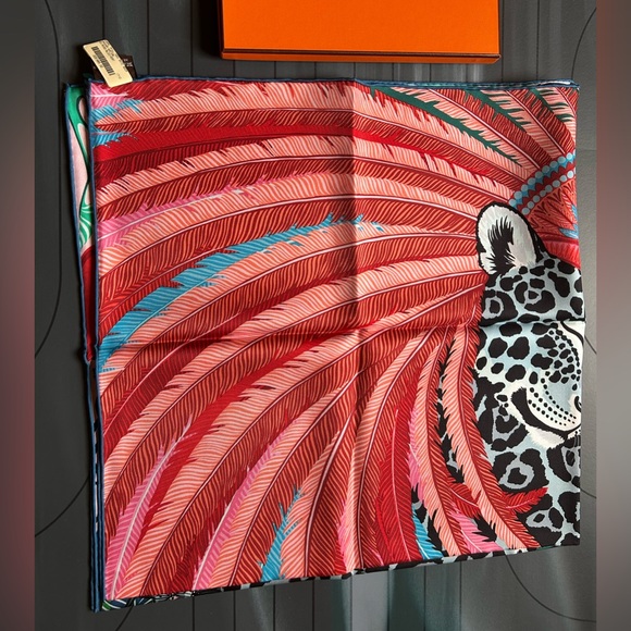 Hermes scarf silk Carre 35" x 35" jaguar quetzal Green Blue Red Black - Picture 8 of 11